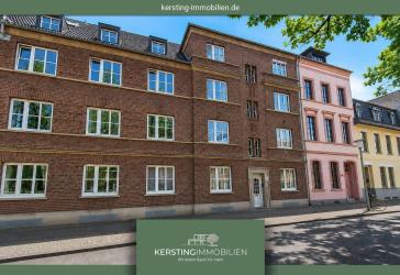 KR-Bockum! Traumhafte 119 m² Galerie-Wohnung mit Sonnenbalkon in wunderschöner Altbauzeile!