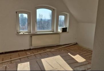 Familien aufgepasst! Großzügige 4-Zimmer Wohnung