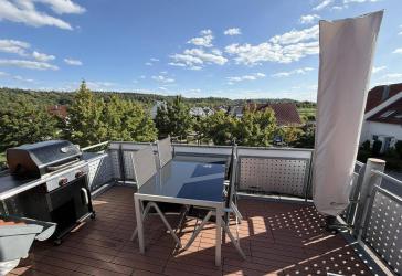 Maisonette mit Weitblick - 2 Balkone, Studio & Tiefgarage am ruhigen Ortsrand (provisionsfrei)