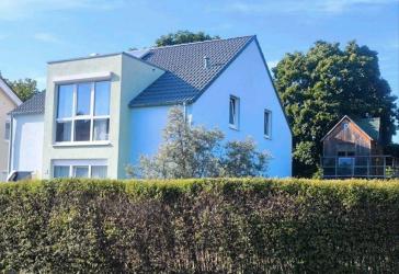 A+ Freistehendes Einfamilienhaus in Ortsrandlage