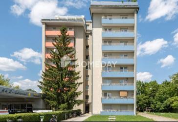 Weitblick über München: Kompaktes Apartment auf Erbbaugrund im siebten Stock