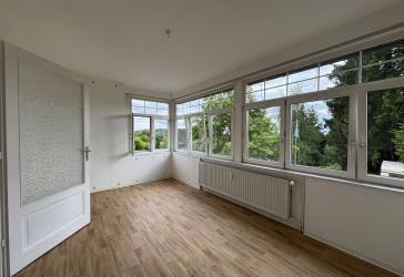 8,91 % Rendite in Bad Sachsa: 6-Parteienhaus mit 2 Garagen und 2 Carportstellplätzen