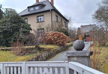 Modernisierungswürdiges Einfamilienhaus in landschaftlich schöner Lage im Landkreis Zwickau