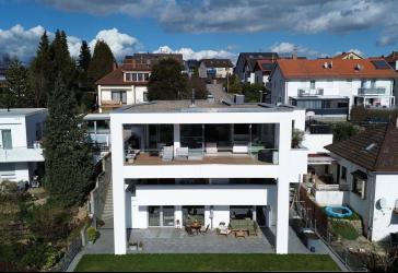 Exklusive Bauhausstil-Villa mit großzügiger Einliegerwohnung