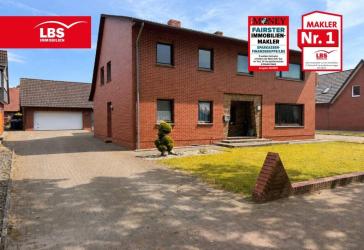 Wohnen im Grünen - Charmantes Zweifamilienhaus mit großem Garten