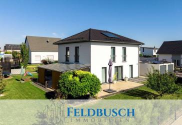 Ein Zuhause zum Ankommen und Wohlfühlen - Modernes Einfamilienhaus mit schönem Garten in Deining
