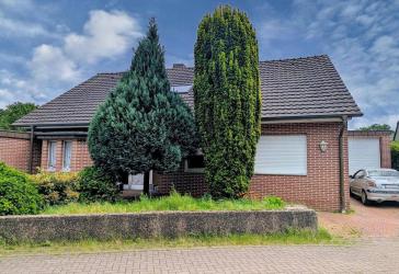 PROVISIONSFREI für Käufer!! Sehr geräumiges Wohnhaus in ruhiger Lage!