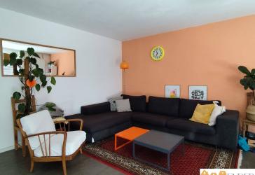 Rosenau! Helle 5 Zimmerwohnung mit Balkon!