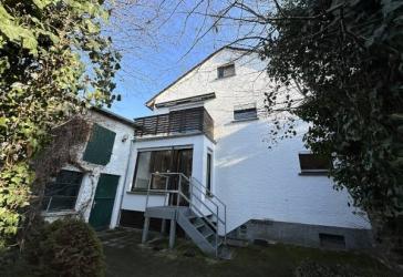 Charmantes Ein- bis 2-Familienhaus mit Garage in ruhiger und zentraler Lage von Kleinkarben