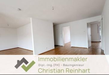 *** 5 Zimmer Wohnung mit TG Stellplatz und Balkonloggia ***