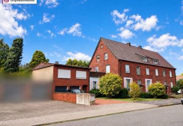 Vielseitiges Dreifamilienhaus mit Büro und zwei Garagen - Zwangsversteigerung in Waltrop