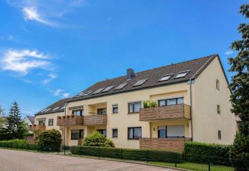 Lichtdurchflutete 3-Zimmer-Dachgeschosswohnung mit Stellplatz in Friedrichsdorf