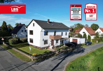 Viel Platz für die Familie - Charmantes Wohnhaus mit großem Grundstück und Garage...