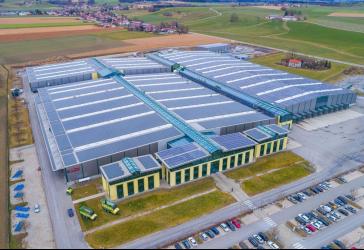Industrie , Lager und Produktionshallen zu vermieten