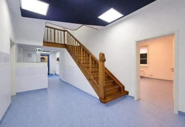 Premium-Praxisetage zur Miete mit Personal-Appartements | sofort betriebsbereit inkl. Eingriffsraum