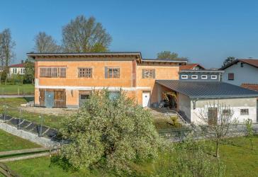 Hochwertiger Rohbau Einfamilienhaus mit Einliegerwohnung voll unterkellert mit Nebengebäude