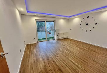 RENOVIERT, MODERN UND GROßZÜGIG