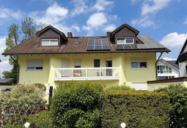 **Familienglück in Seenähe – moderne DHH mit viel Platz**
