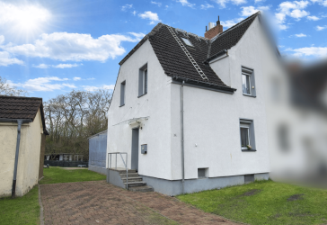 Modernisiertes Einfamilienhaus mit 3,5 Zimmern, Garten & Kamin in Bottrop