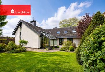 +++ Licht, Raum und Atmosphäre - Besonderes Zweifamilienhaus in Diepholz +++