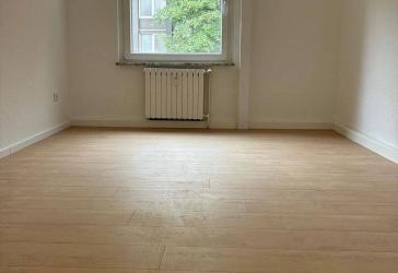 3,5 Zimmer Wohnung mit praktischer Aufteilung für Sie frisch renoviert im Grünen