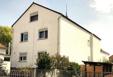 Schöne helle 3-Zimmer-Whg. im DG
