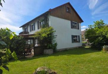 Gepflegtes Zweifamilienhaus in 97616 Bad Neustadt/Saale (ID 10670)