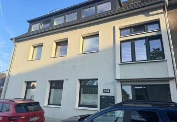 Helle 3-Zimmer-Wohnung mit Balkon und Einbauküche in Duisburg-Buchholz