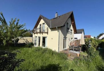 Einfamilienhaus mit Garage und charmantem Garten - Ihr neues Zuhause in Klinga / Parthenstein