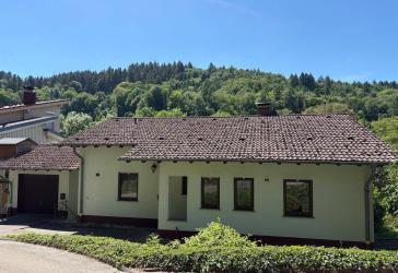Oase in der Natur–Charmantes Einfamilienhaus mit Einliegerwohnung