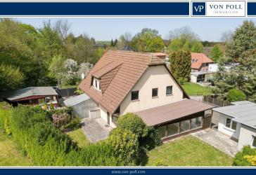 Doppelhaushälfte mit separatem Sommerbungalow in Loissin