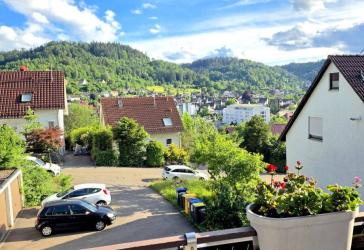 Helle 4-Zimmer-Wohnung mit Balkon, Garten und ruhigem Wohnumfeld in Murrhardt