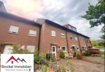 Wohnen in der Gräfte-Siedlung: Gepflegtes Zweifamilienhaus mit Garten und Garage!