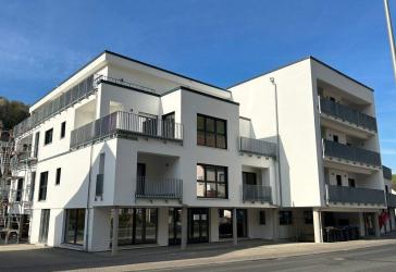 Erstbezug mit Aufzug: Wunderschöne 3-Zi.-Wohnung mit Einbauküche!