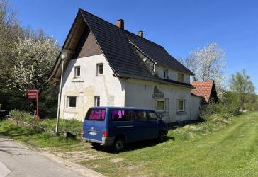 Keine Provision - Einfamilienhaus mit Anbau und 2833m2 großem Grundstück im Grünen gelegen
