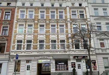 37,5 qm Altbau-Charme in schöner, ruhiger, aber noch zentraler Lage
