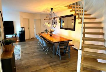Exklusive 4,5-Zimmer-Maisonette mit Panorama-Fernblick und hochwertiger Modernisierung (2020)