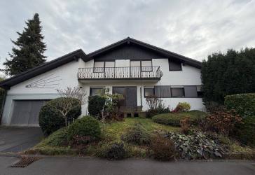 Großzügiges Familienhaus mit viel Potenzial in Abstatt