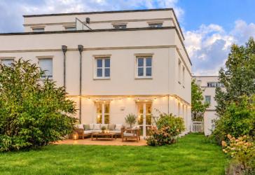 Wohnen im Belvedere am Jungfernsee - Stilvolle Doppelhaushälfte mit sonnigem Südgarten
