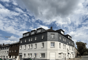 Individuelle 5 1/2-Raum-ETW mit großer Balkon-Terrasse