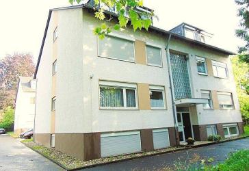 Absolut solide! Hervorragend aufgeteilte 3-Zimmer- Erdgeschoss-Balkonwohnung in gesuchter Lage