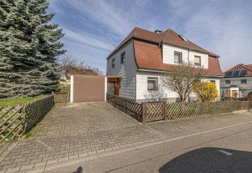 Wohnen, leben, draußen sein - Attraktive Doppelhaushälfte mit herrlichem Garten in Pforzheim