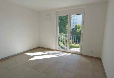 Für Kapitalanleger: Gut vermietete, barrierefreie 2-Zimmer-Balkonwohnung