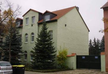 Schöne großzügige 4-Raum Dachgeschoß Wohnung, zentrumsnah