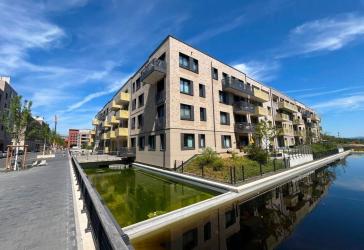 +++ NEUBAU 2023 am Zollhafen Mainz +++ Moderne 4-Zimmer-Wohnung mit Fußbodenheizung, EBK und Balkon