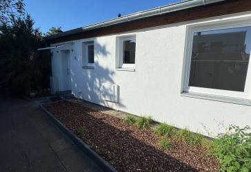 Frisch Renoviertes Reihenhaus in Messenähe
