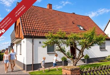 PROVISIONSFREI FÜR DEN KÄUFER - Freistehendes Einfamilienhaus mit Garage und Eigentumsgrundstück