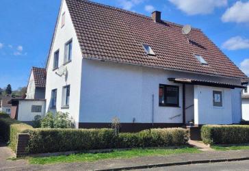 Einfamilienhaus mit 2 Wohneinheiten