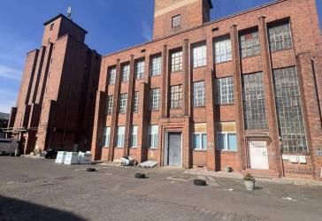 vielseitig nutzbare Gewerbe- und Lagerflächen, in zentraler Lage Magdeburgs