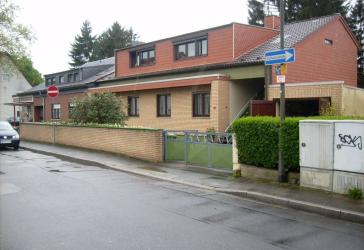 Anzeigeschönes Zweifamilienhaus mit Potenzial